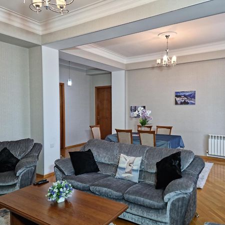 Mayden Family Apartment バクー エクステリア 写真